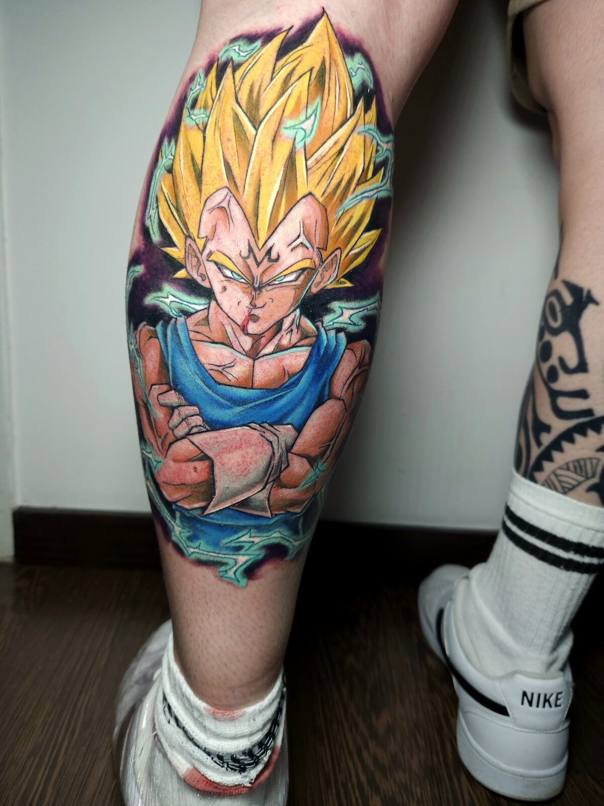 Vegeta Super Saiyan de Dragon Ball a color en el gemelo